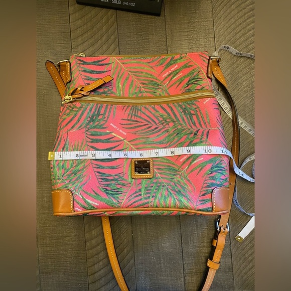 Dooney & Bourke pink with palm leaves crossbody/shoulder bag - Picture 13 of 15